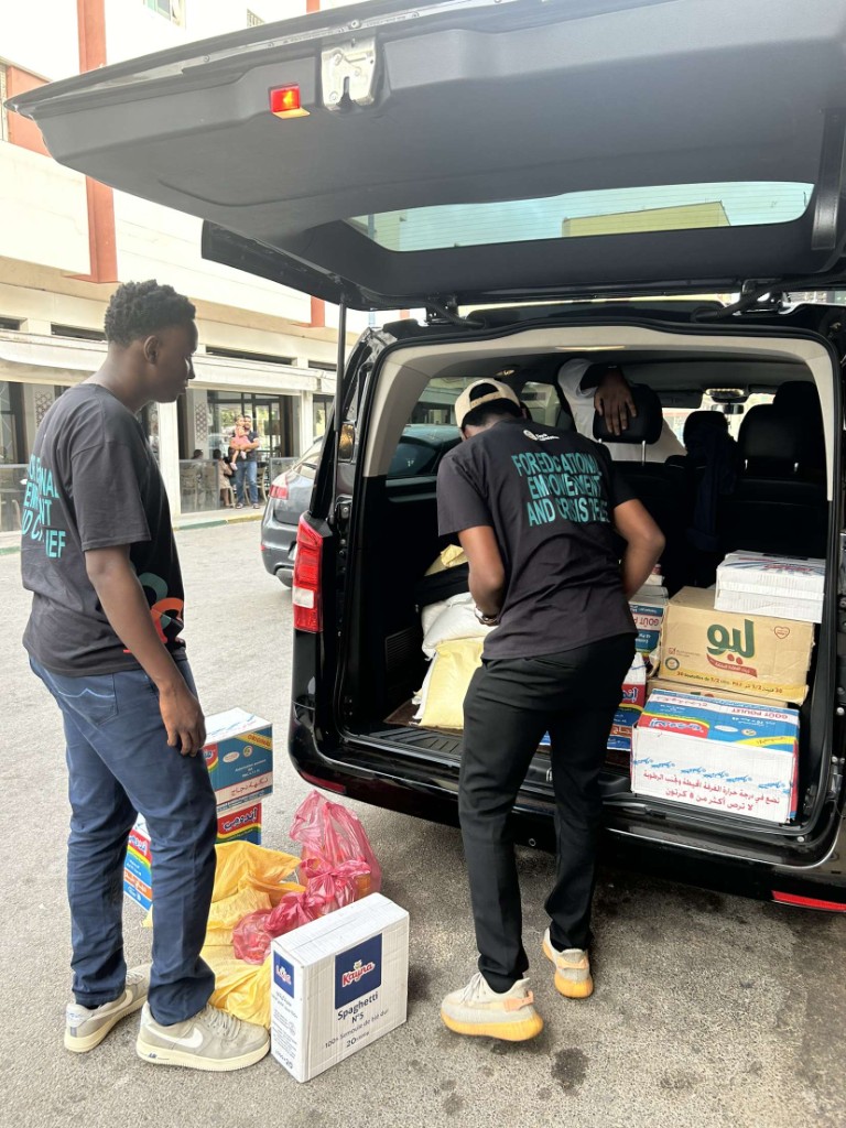 Tayb Foundation Morocco outreach — Preparing alimentation packs ahead of distribution day